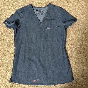 Wearfigs heather denim scrub top
